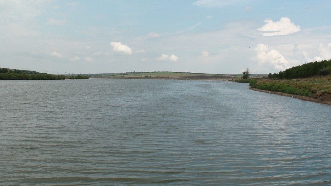 Примар Дезгинжи: Дамба местного озера на грани обрушения. Фото: gagauzinfo.md.