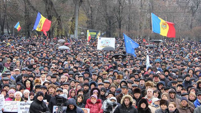 К спокойствию призвал Европейский союз.