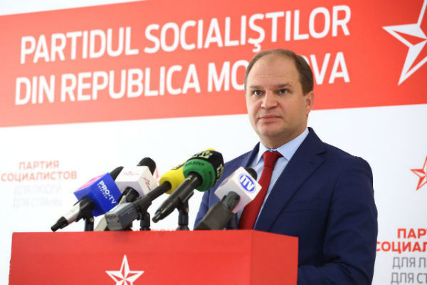 Глава фракции ПСРМ Ион Чебан.