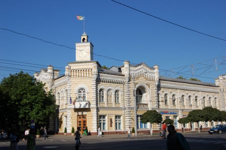 Я - твой город, я твой дом – ты должен заботиться обо мне.