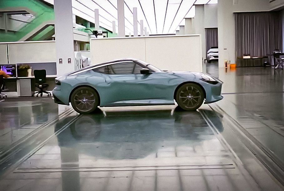 Nissan показал загадочный спорткар Z-серии.
