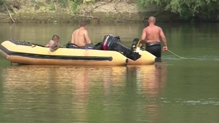 Un băiat de 14 ani din satul Nicoreni, a murit înecat într-un lac. 