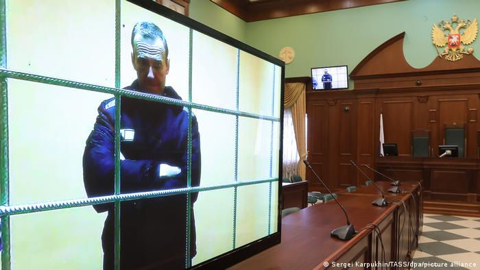 Суд отклонил три иска Навального к колонии, в том числе об отсутствии свиданий с семьей.