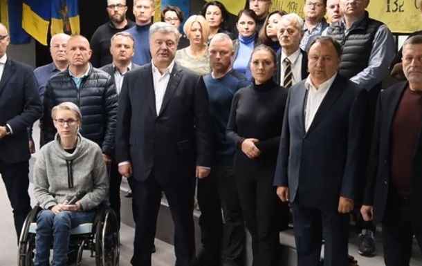 Порошенко записал обращение по итогам Минска.