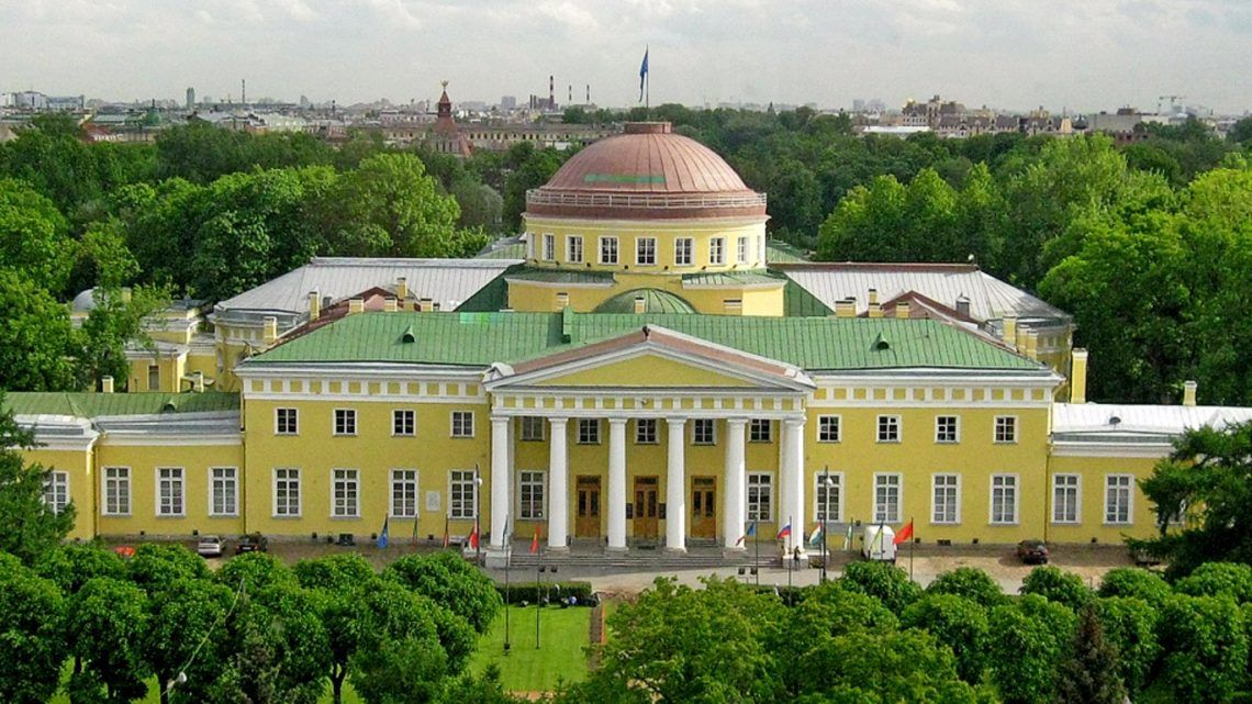 Интерьеры Таврического дворца можно увидеть онлайн. Фото:  diez.md.