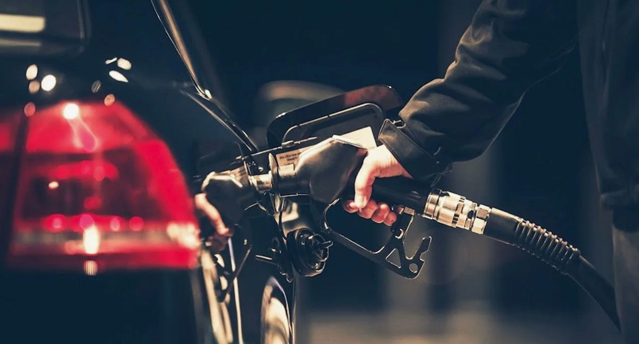 В Молдове продолжают снижаться цены на топливо.