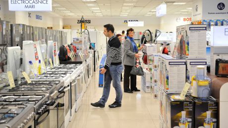 Amendă pentru una dintre cele mai mari reţele de electrocasnice. Foto: zoom.mediafax.ro