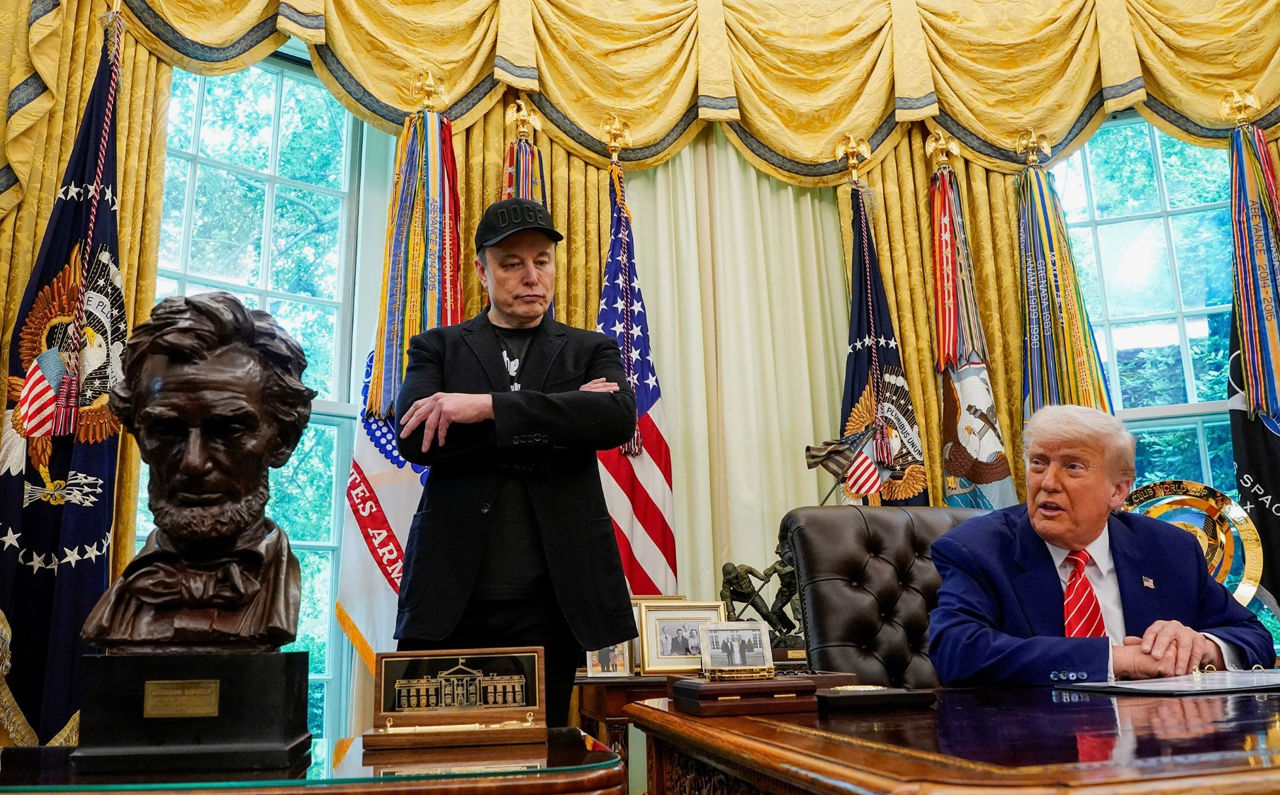 Trump a reacționat cu indiferență la informațiile privind consumul de droguri de către Musk.
