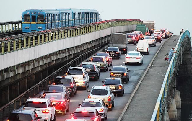В Украине с 1 января снижается допустимая скорость транспорта в населенных пунктах.