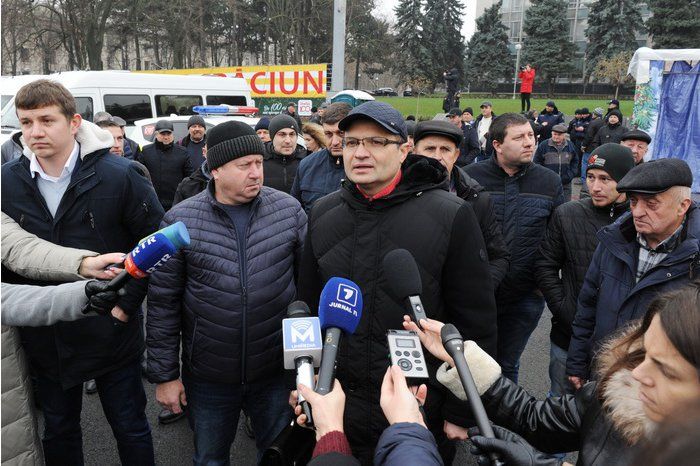 Минэкономики пригласило протестующих автоперевозчиков к диалогу.