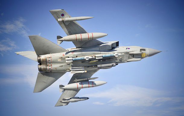 Два самолета Tornado королевских ВВС вылетели для нанесения ударов с авиабазы на Кипре.