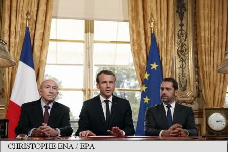 Macron a promulgat controversata lege antiteroristă.