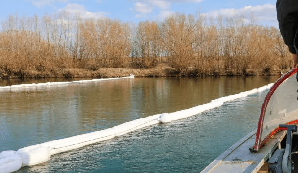 Îîncă două baraje, instalate la Coșnița: Moldova a primit al treilea pachet de ajutor din partea României.