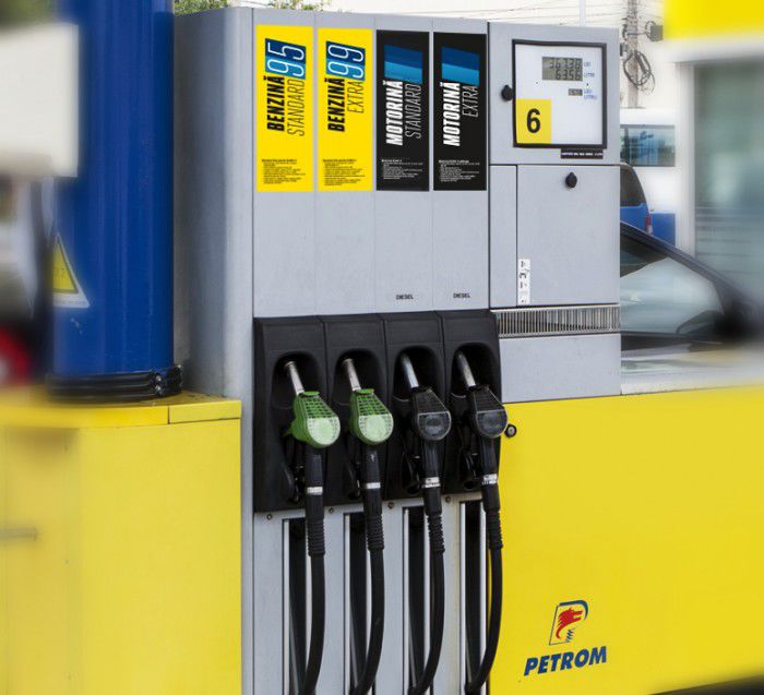 Din primăvara acestui an, carburanții comercializați în stațiile Petrom Moldova își schimbă denumirile. Foto: unimedia.info