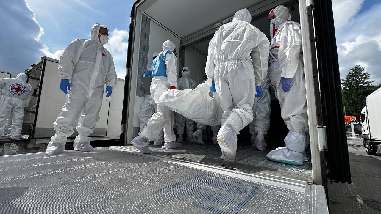 Мединский: Россия передала Украине еще 1000 тел погибших солдат, Киев передал 19 тел.