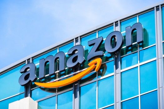 Angajaţii Amazon din Germania sunt în grevă. Care sunt motivele?