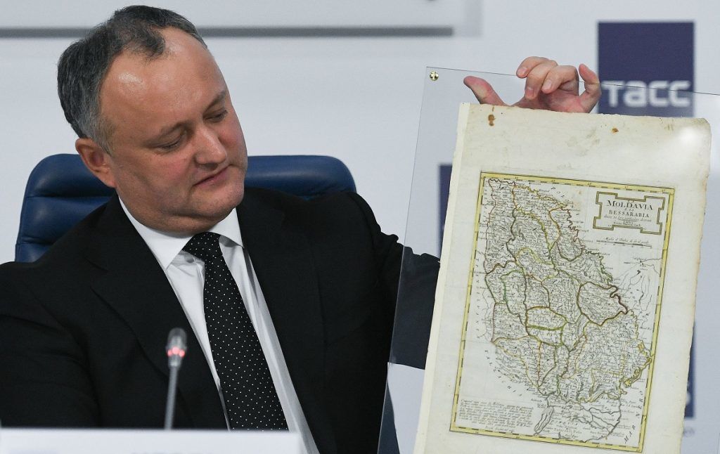 Petiție online: „Dodon să susțină Bac-ul la geografie. Incultura trebuie oprită”. Foto: rompress.info