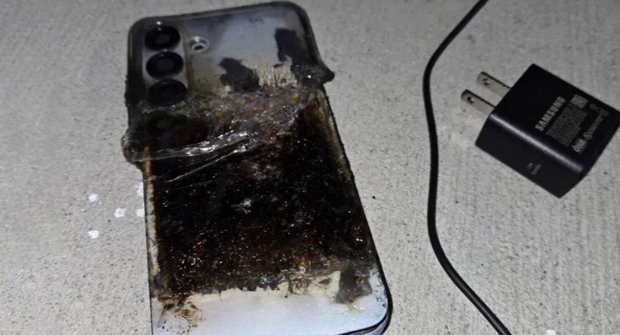 В США пострадала целая семья из-за сгоревшего смартфона Samsung.