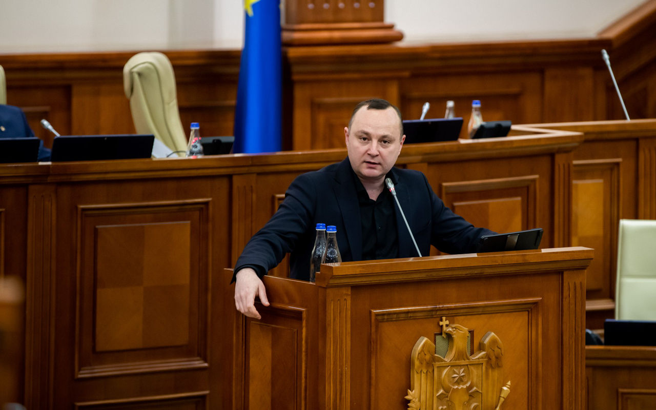 Фракция БКС предложила создать комиссию по расследованию “кражи века”.