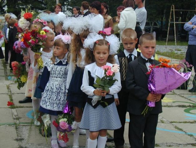 Первоклашек в столице стало больше из-за внутренней миграции, считают эксперты.