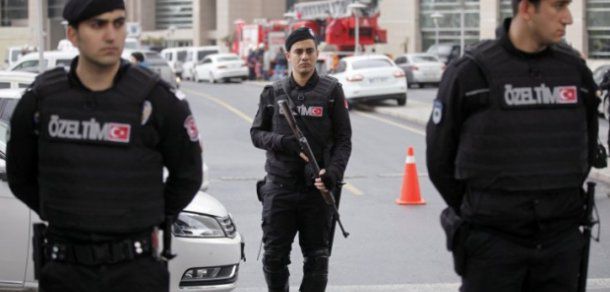 Turcia se află în stare de alertă de la atentatul sinucigaș din 10 octombrie, din fața gării centrale din Ankara, soldat cu 103 morți și peste 500 de răniți.