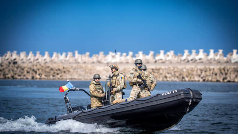 NATO simulează în România respingerea unui atac rusesc în Marea Neagră.