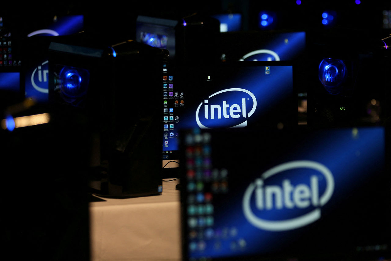 Intel reduce locurile de muncă și renunță la proiectele în Europa.
