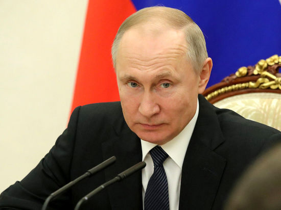 Активность кораблей НАТО в Черном море обеспокоила Путина.