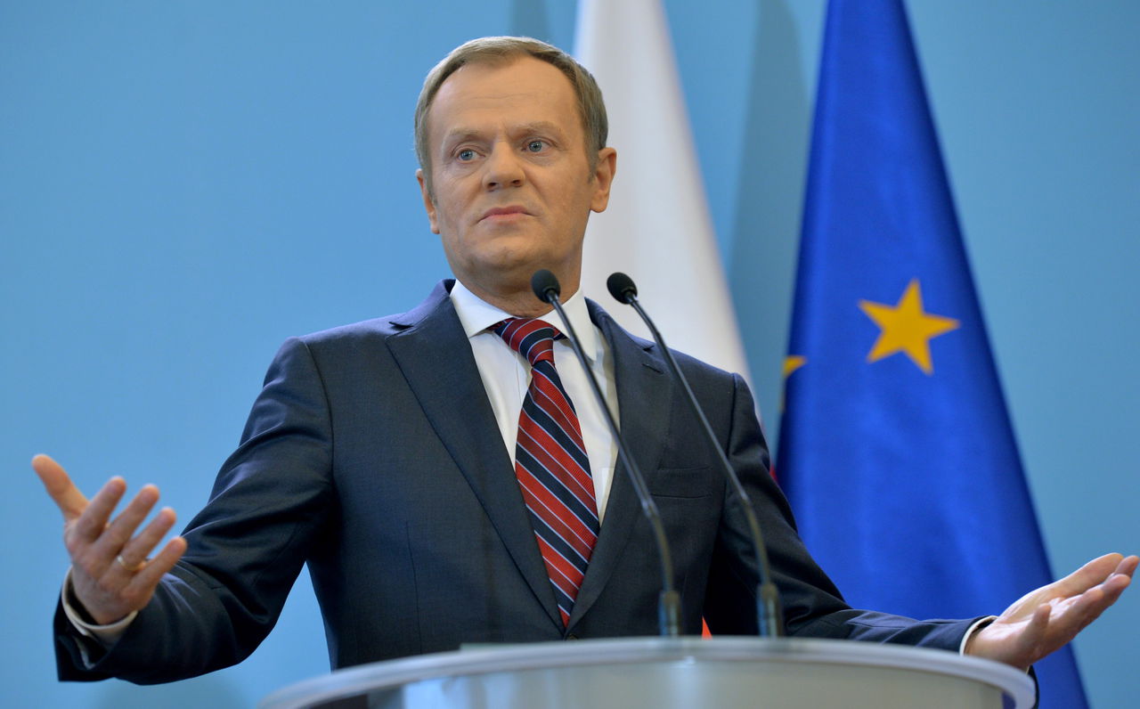 Туск заявил о планах ЕС продлить санкции против России.