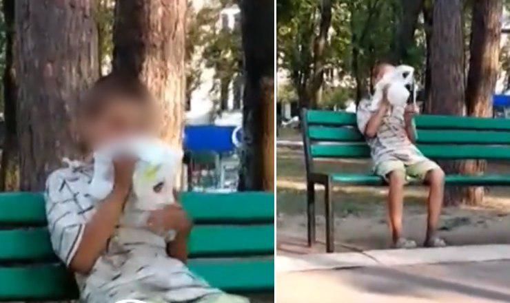 Несовершеннолетний нюхал клей в центральном парке Кишинева/