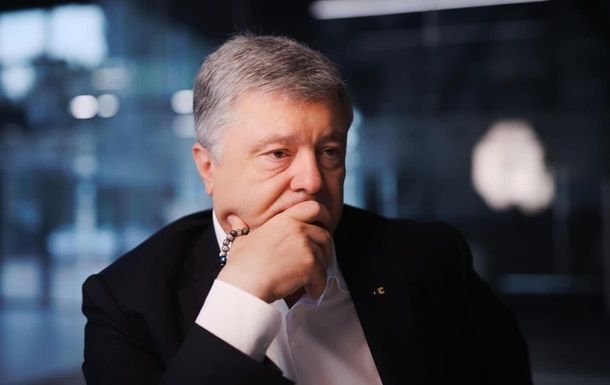 В Киеве Порошенко вызвали на новый допрос.