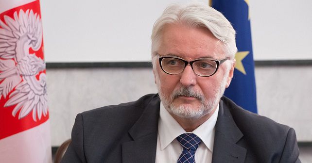 По словам министра, Варшава может помочь Киеву решить эти проблемы и выступать в качестве «адвоката» Украины.