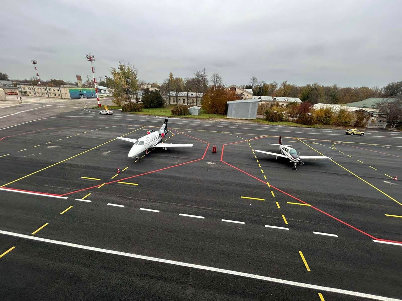 Platforma Aeroportului pentru îmbarcare și debarcare este gata reparată.