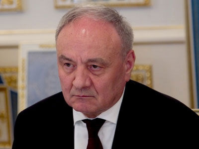 Клаус Йоханнис пригласил Николая Тимофти посетить Румынию.