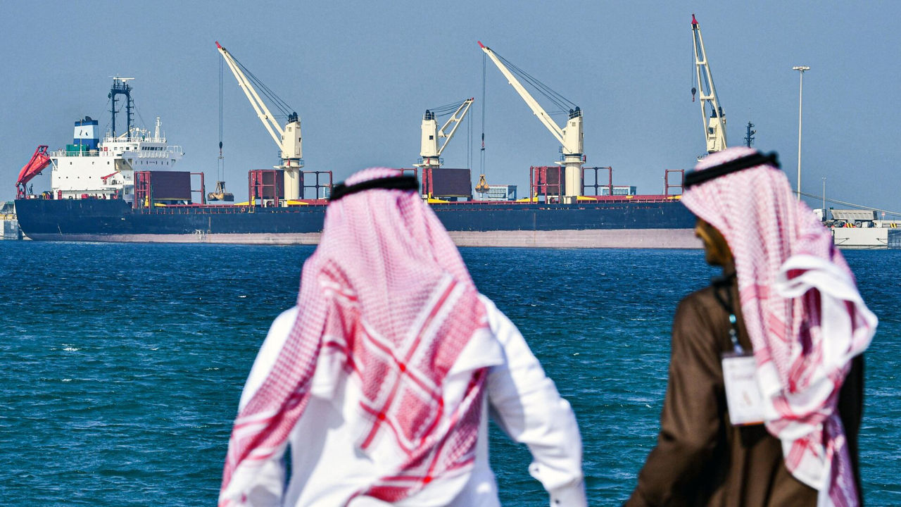 Кувейт обнаружил "гигантское" месторождение нефти.