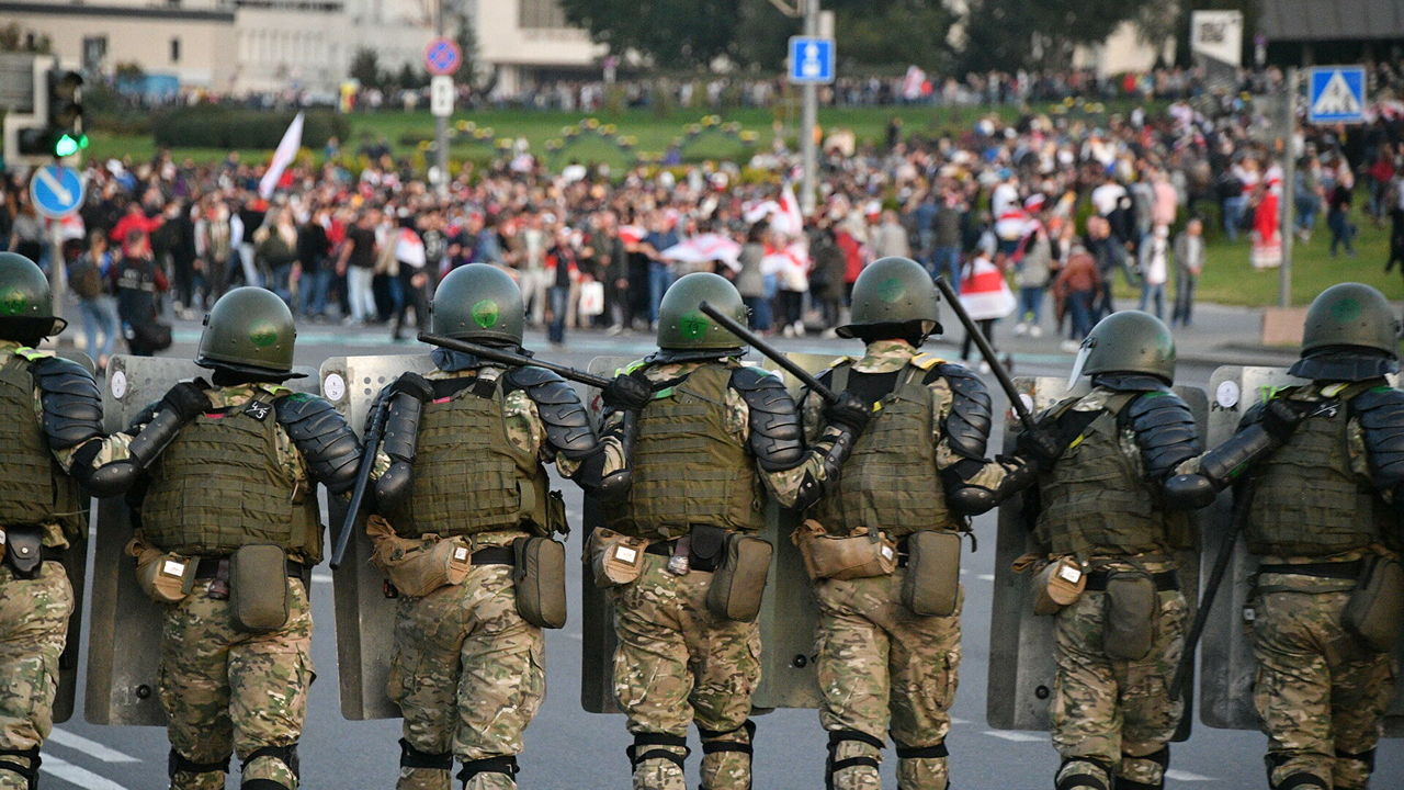 На протестах в Белоруссии в среду задержали 364 человека. Фото: ria.ru.