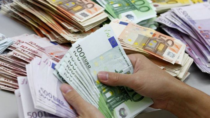 Euro a ajuns la cel mai scăzut nivel din ultimele 20 de luni față de dolar. Foto: lpmnews.com