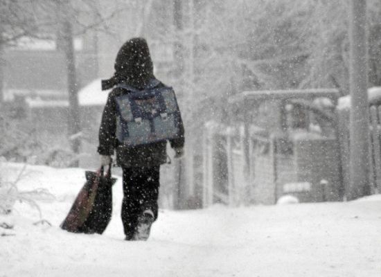 Дети вернутся на учёбу, когда погода немного улучшится.