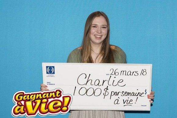 O tânără a câștigat 1.000 $ pe săptămână pentru tot restul vieții. Foto: Click