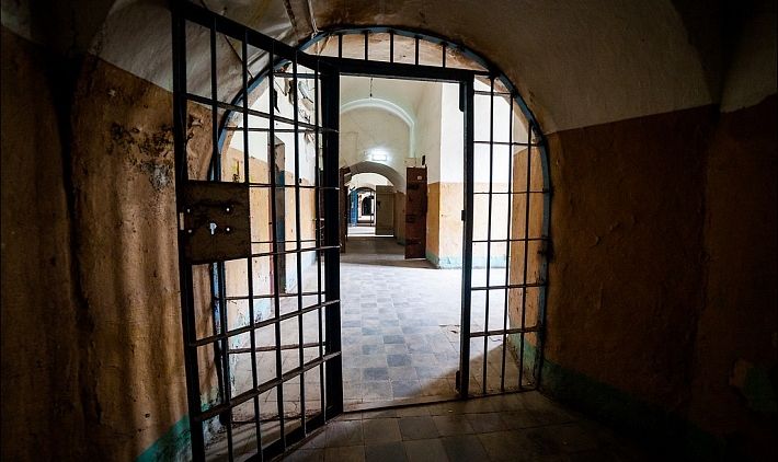 Бывшего директора тюрьмы № 13 Игоря Жувалэ задержали по делу о коррупции.