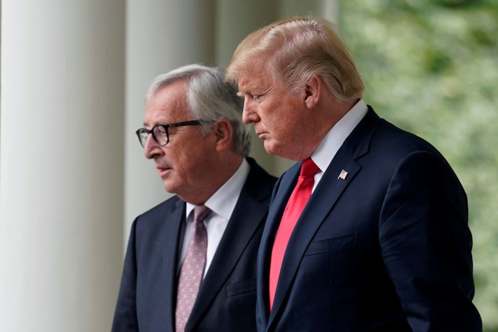 Глава Еврокомиссии Жан-Клод Юнкер и президент США Дональд Трамп.