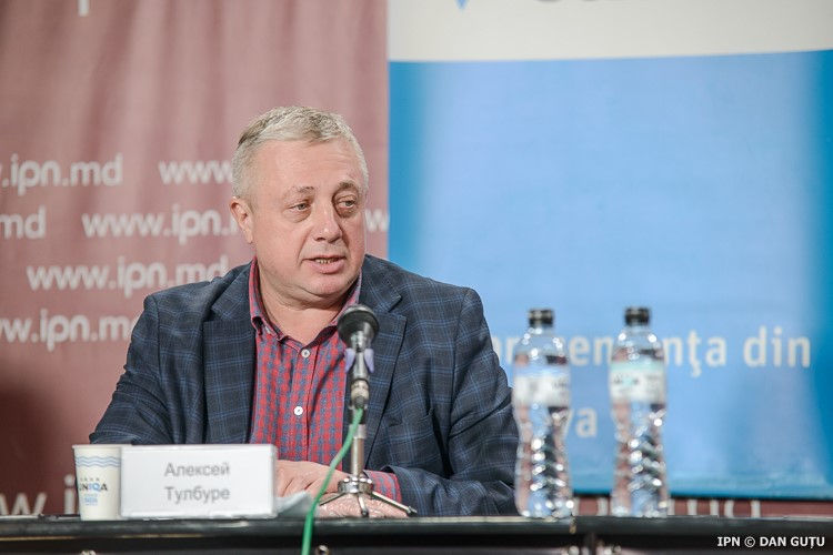 Политолог Алексей Тулбуре.