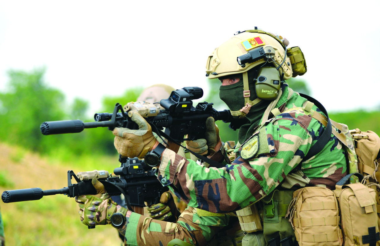 La Bălți se desfășoară exerciții militare. Două zile de trageri de luptă.