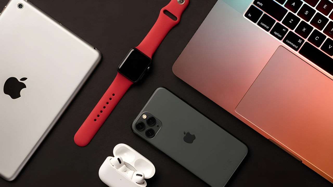 Apple va lansa versiuni ultra-premium ale iPhone, MacBook și AirPods.