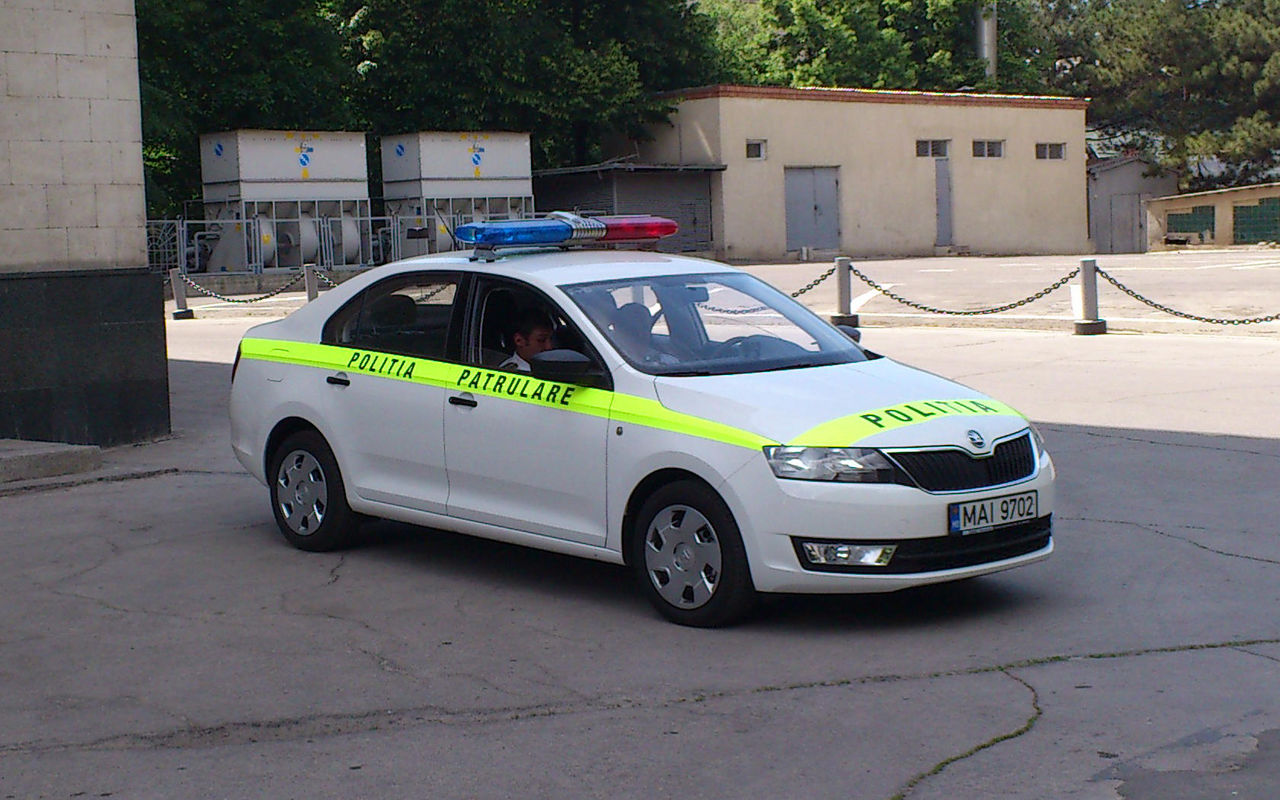 Doi tineri, printre care un minor, au fost agresați și jefuiți în plină stradă. Foto: wikipedia.org