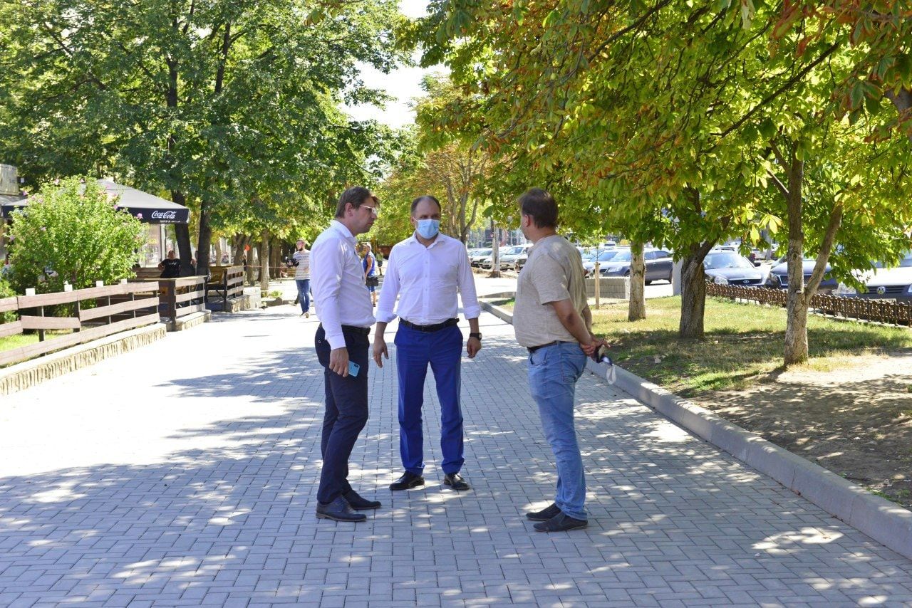 Чебан: В городе должны быть нормальные тротуары