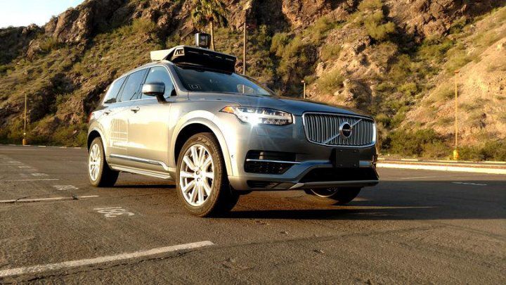Uber a dezactivat sistemul de evitare a coliziunilor