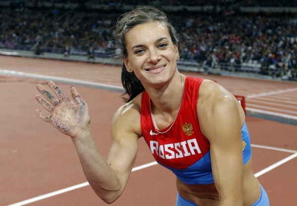 Российская прыгунья с шестом Елена Исинбаева заняла первое место на чемпионате мира по легкой атлетике.
