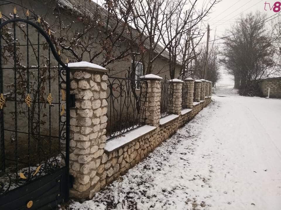 На севере Молдовы выпал снег.