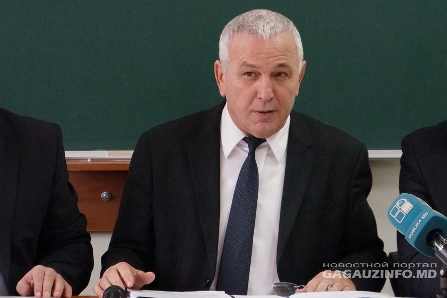 Председатель Народного собрания Дмитрий Константинов.